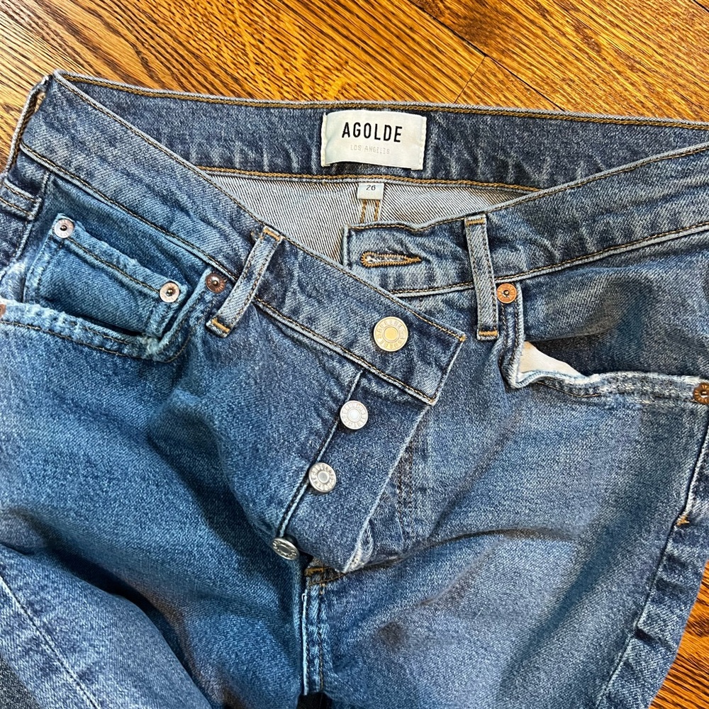 Agolde size 26 Riley crop - Picture 3 of 4